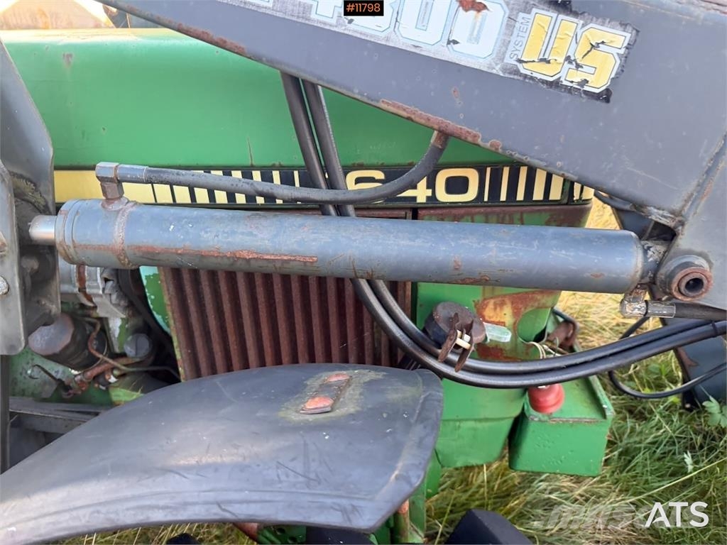 John Deere 1640 الجرارات