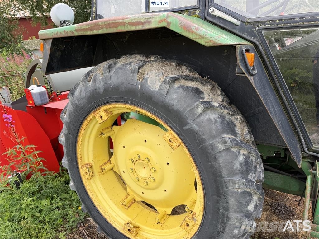 John Deere 2040 Synchron الجرارات