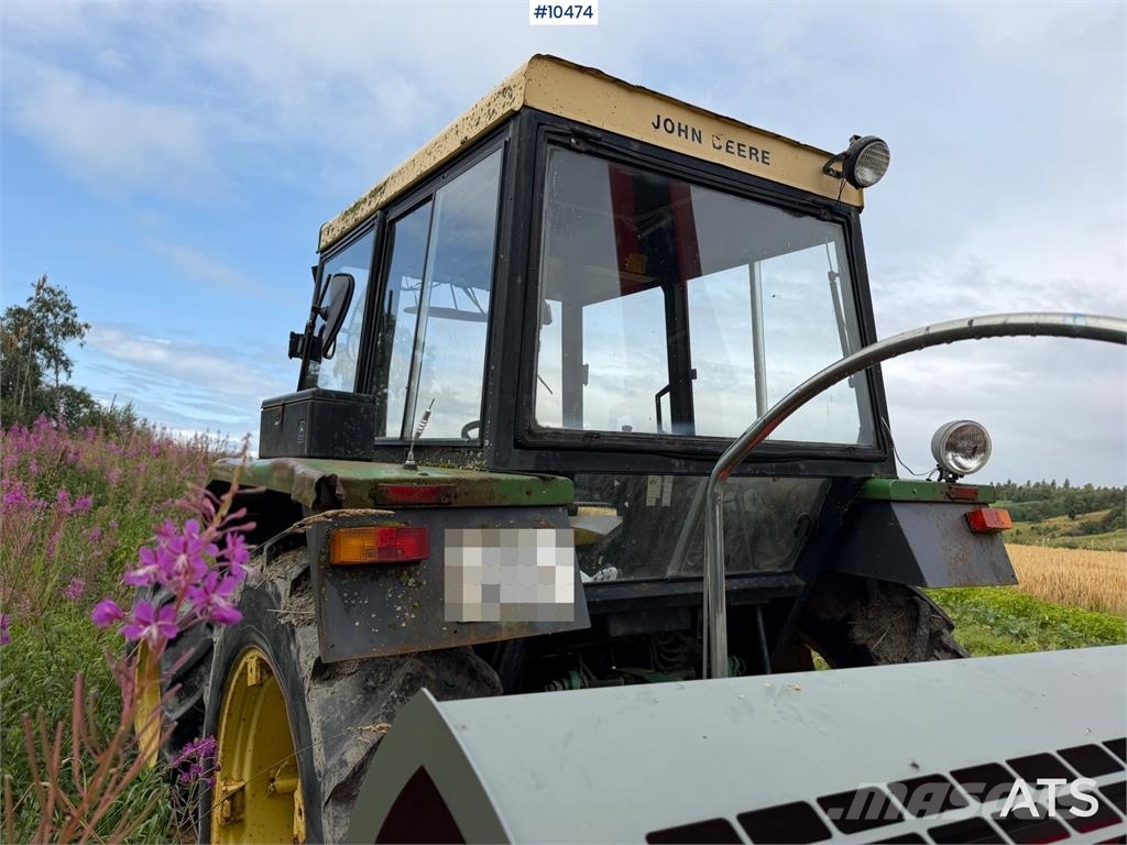 John Deere 2040 Synchron الجرارات