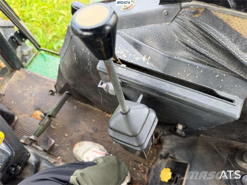 John Deere 2040 Synchron الجرارات
