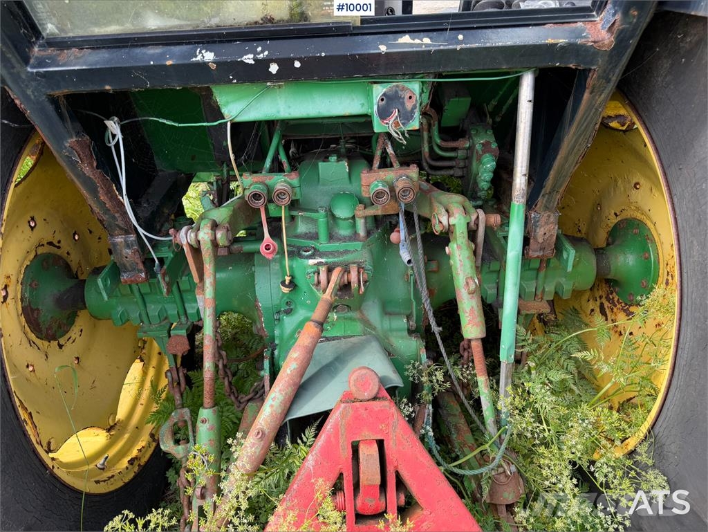 John Deere 2040S Tractors