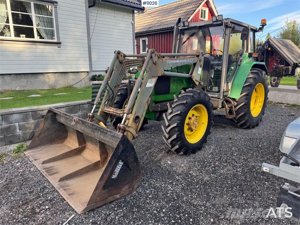 John Deere 3200 Tractors