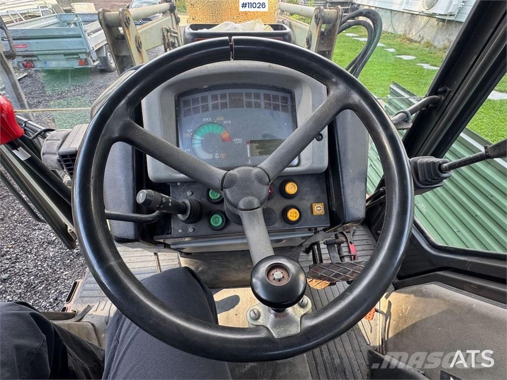 John Deere 3200 Tractors