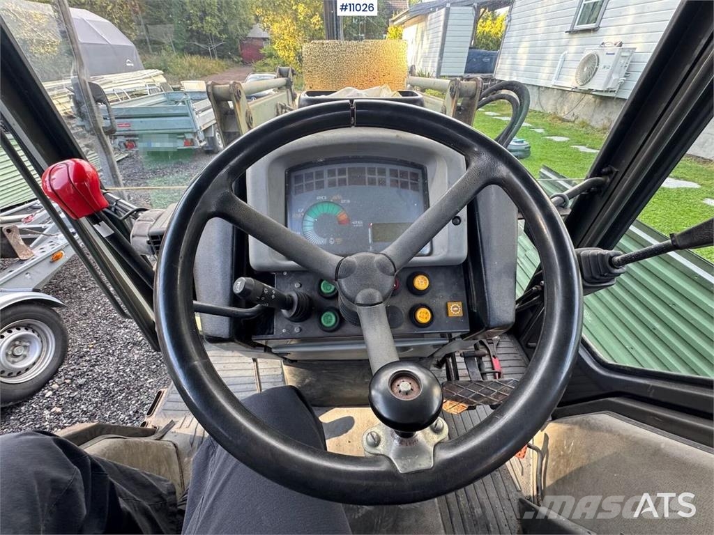 John Deere 3200 Tractors