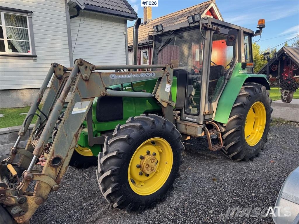 John Deere 3200 Tractors