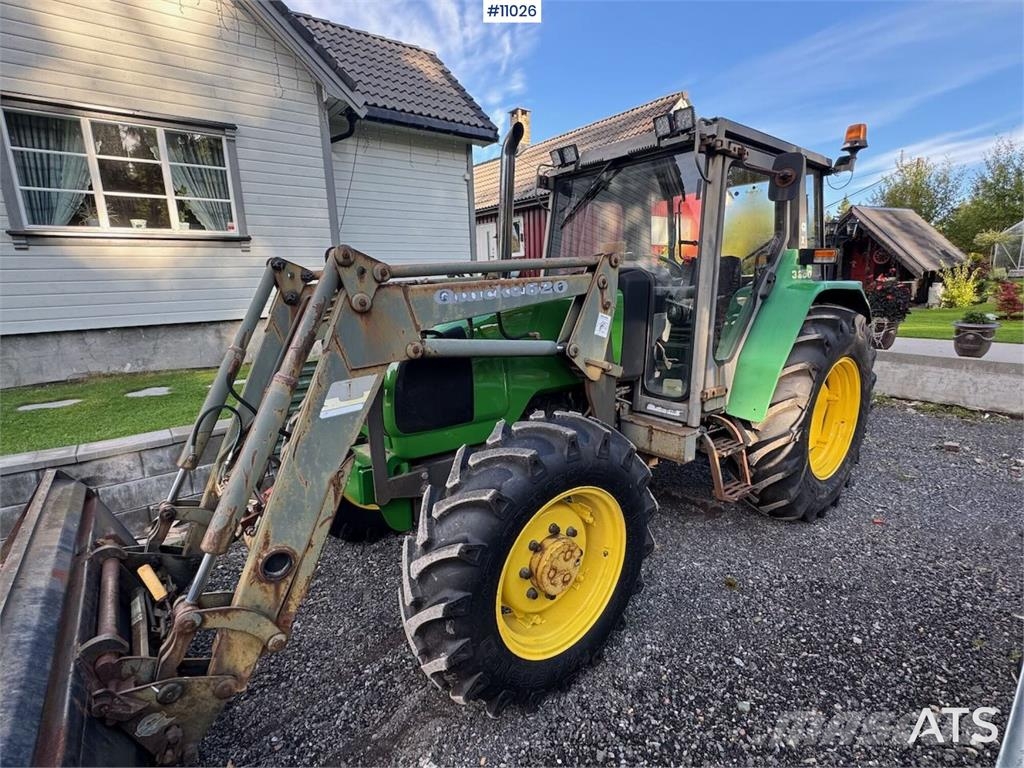 John Deere 3200 Tractors