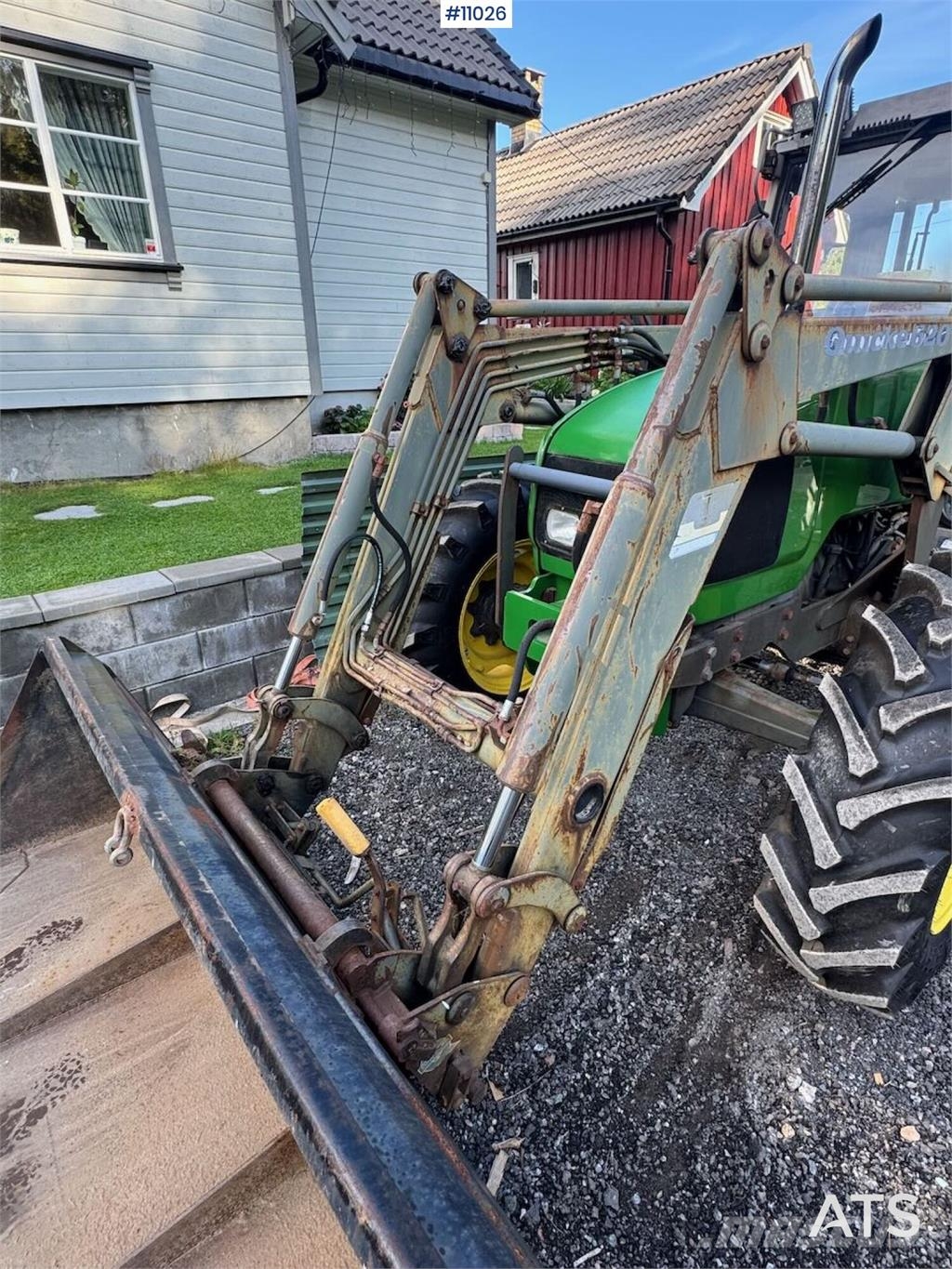 John Deere 3200 Tractors