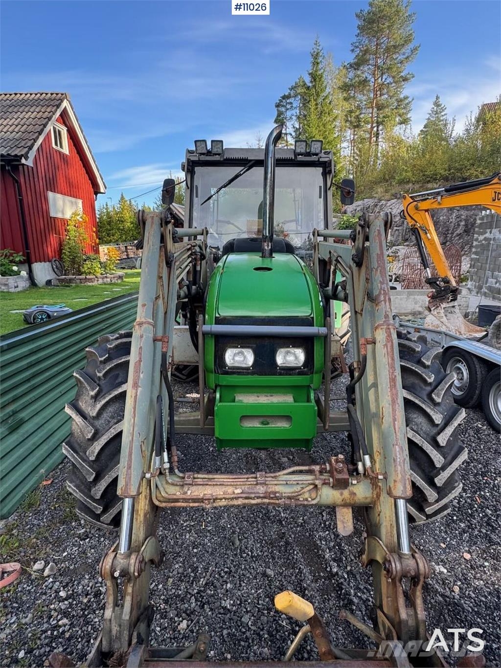 John Deere 3200 Tractors