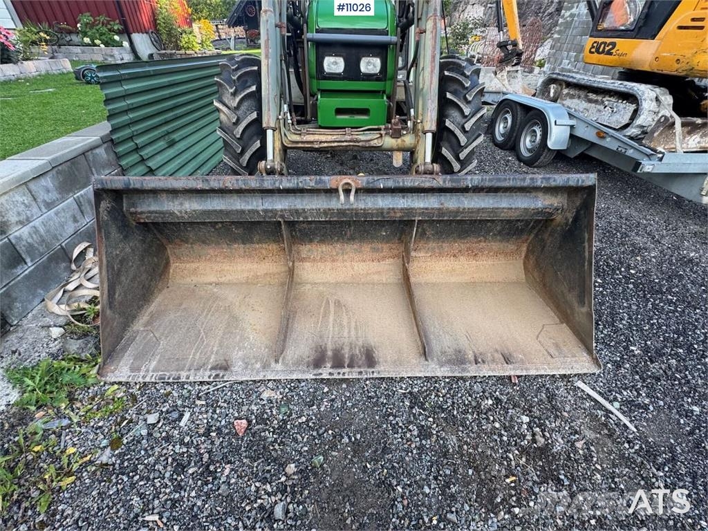 John Deere 3200 Tractors