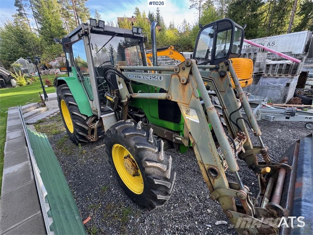John Deere 3200 Tractors