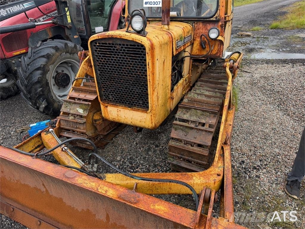 John Deere 450 Bulldoser Buldozer sobre oruga