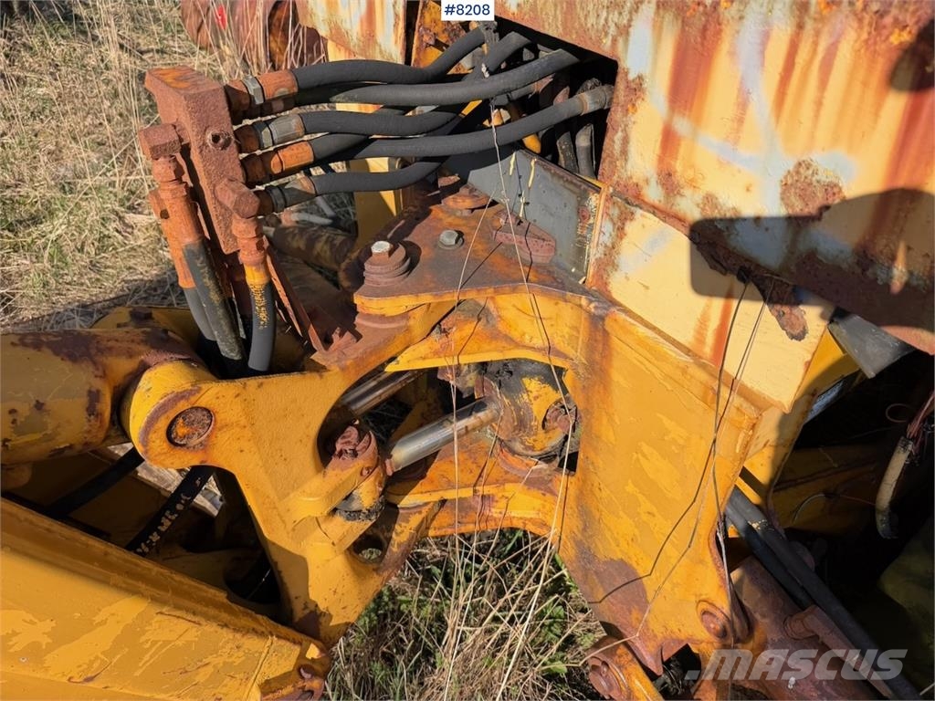 John Deere 500-C Tractors