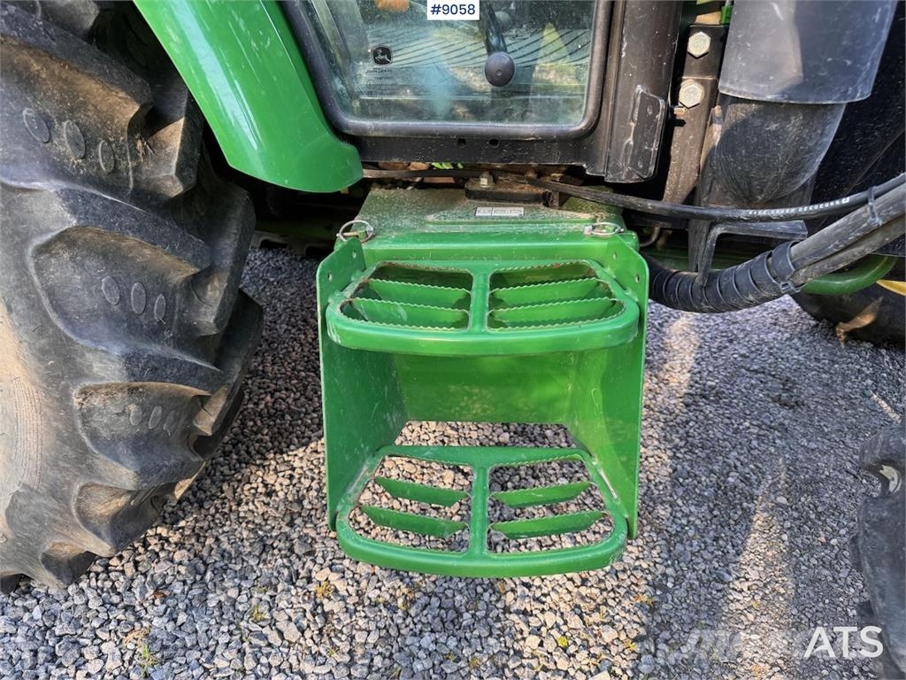 John Deere 5058E Tractors