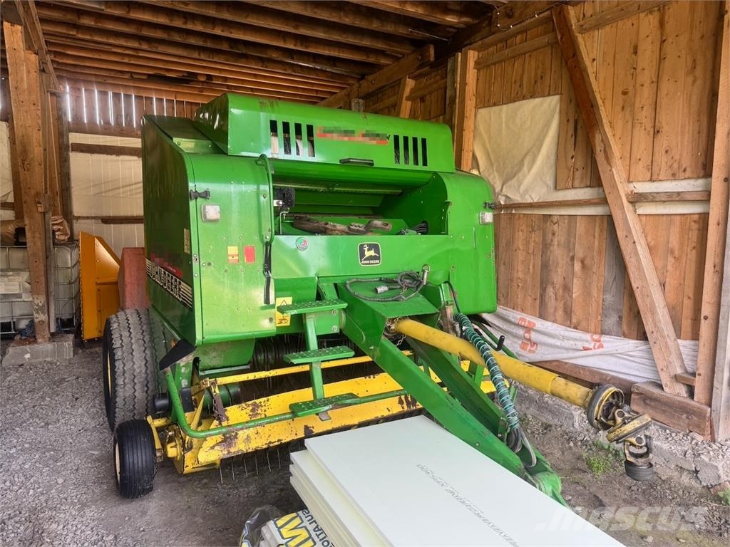 John Deere 575 معدات أخرى للحصاد