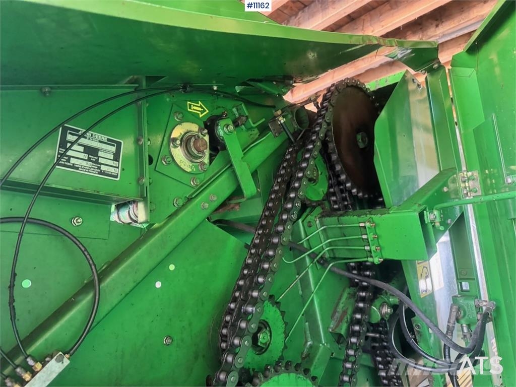 John Deere 575 معدات أخرى للحصاد