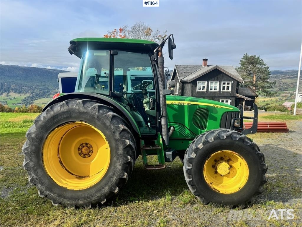 John Deere 5820 Traktorer