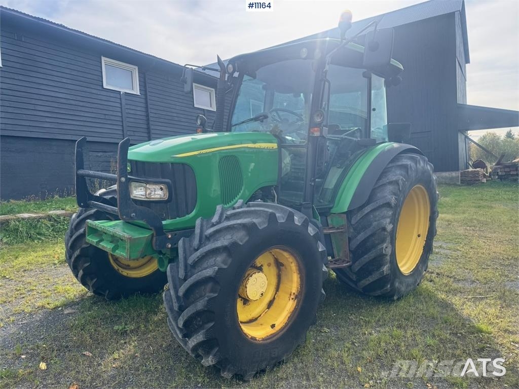 John Deere 5820 Traktorer
