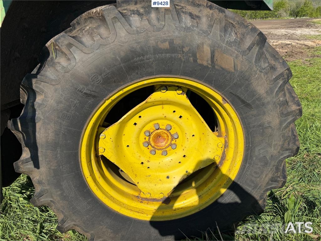 John Deere 6100 Traktorer