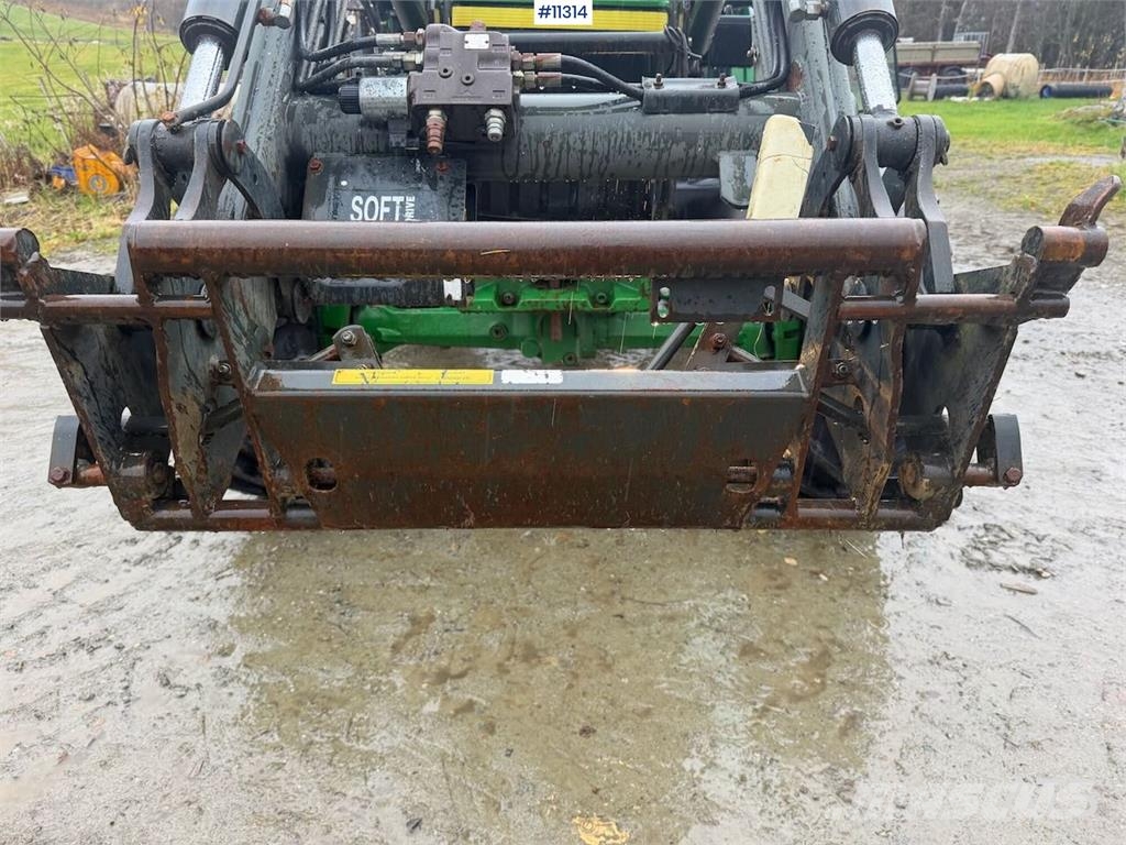 John Deere 6110 SE Tractores