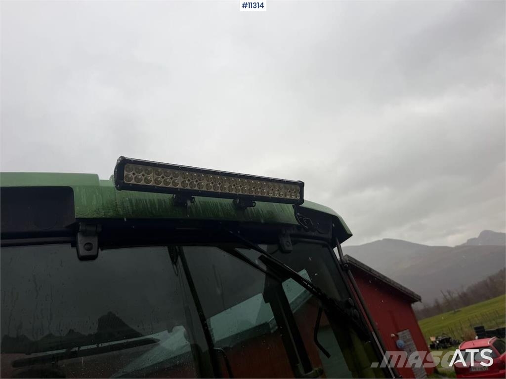 John Deere 6110 SE Tractores