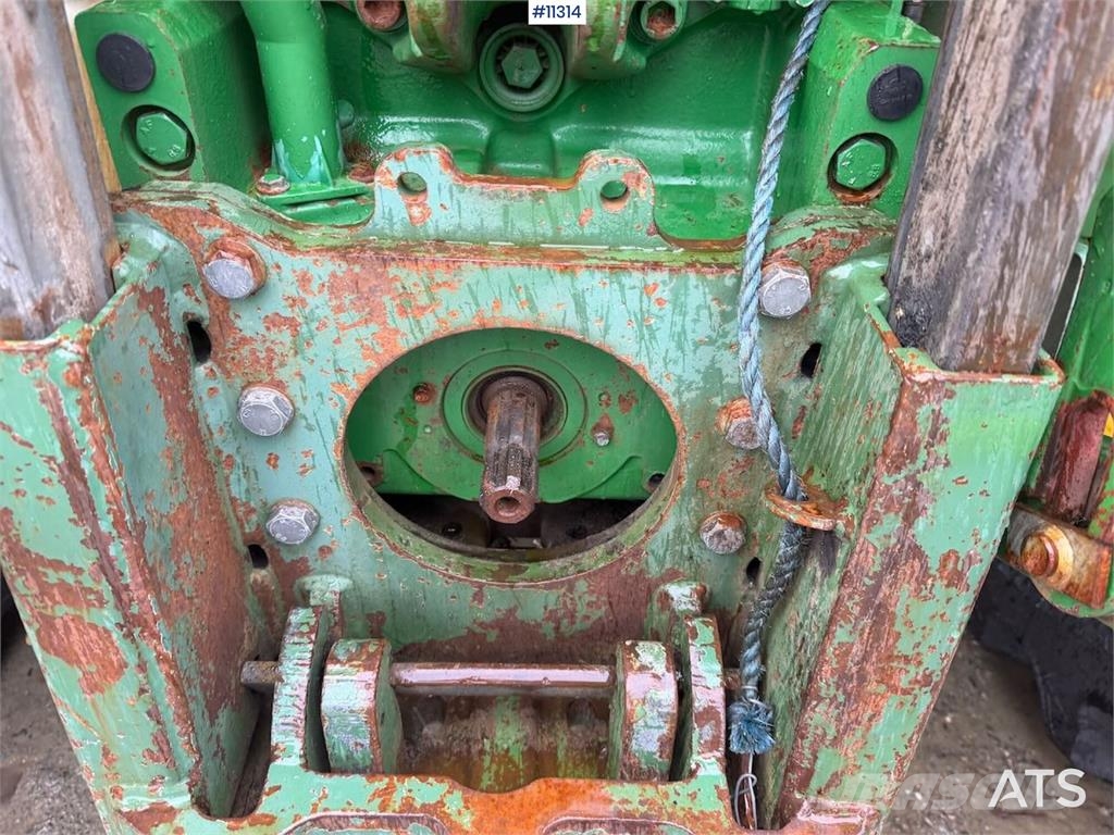 John Deere 6110 SE Tractores