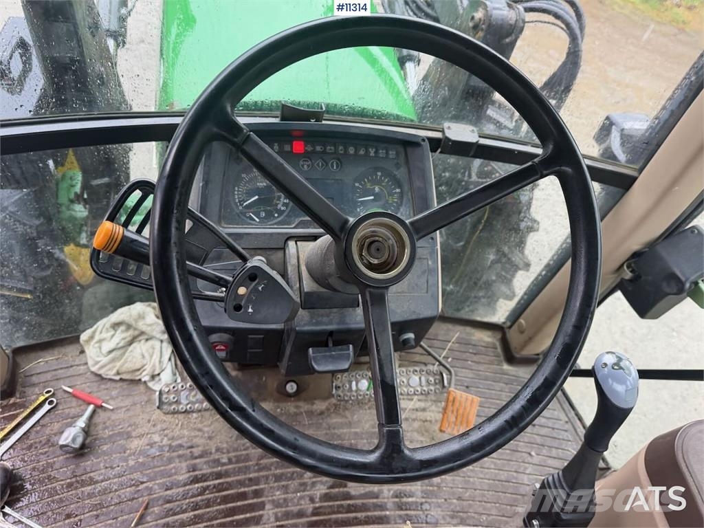 John Deere 6110 SE Tractores