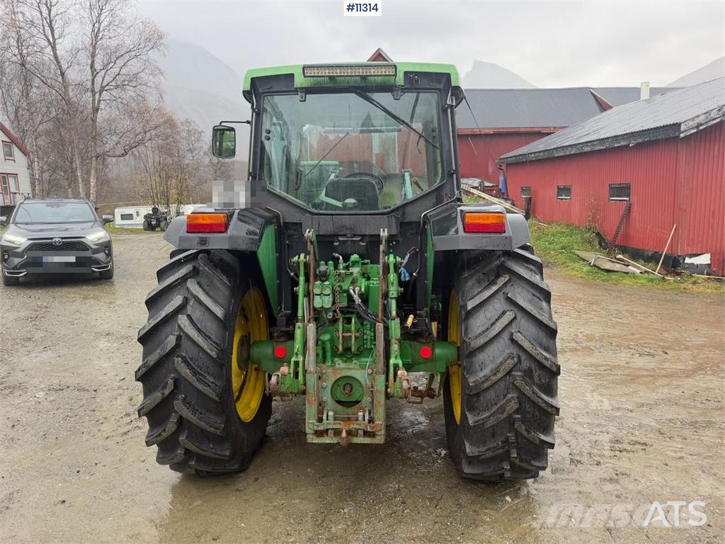 John Deere 6110 SE Tractores