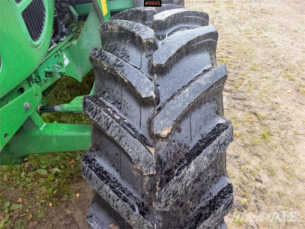 John Deere 6230 Premium 曳引機