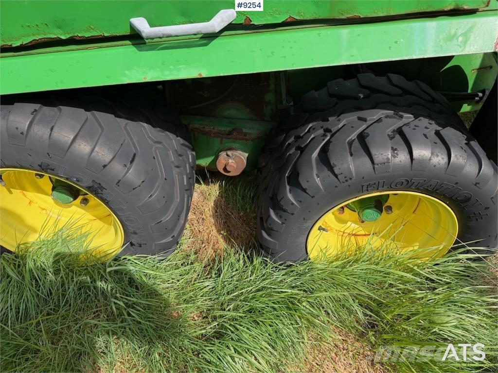 John Deere 678 Otros equipos para cosecha