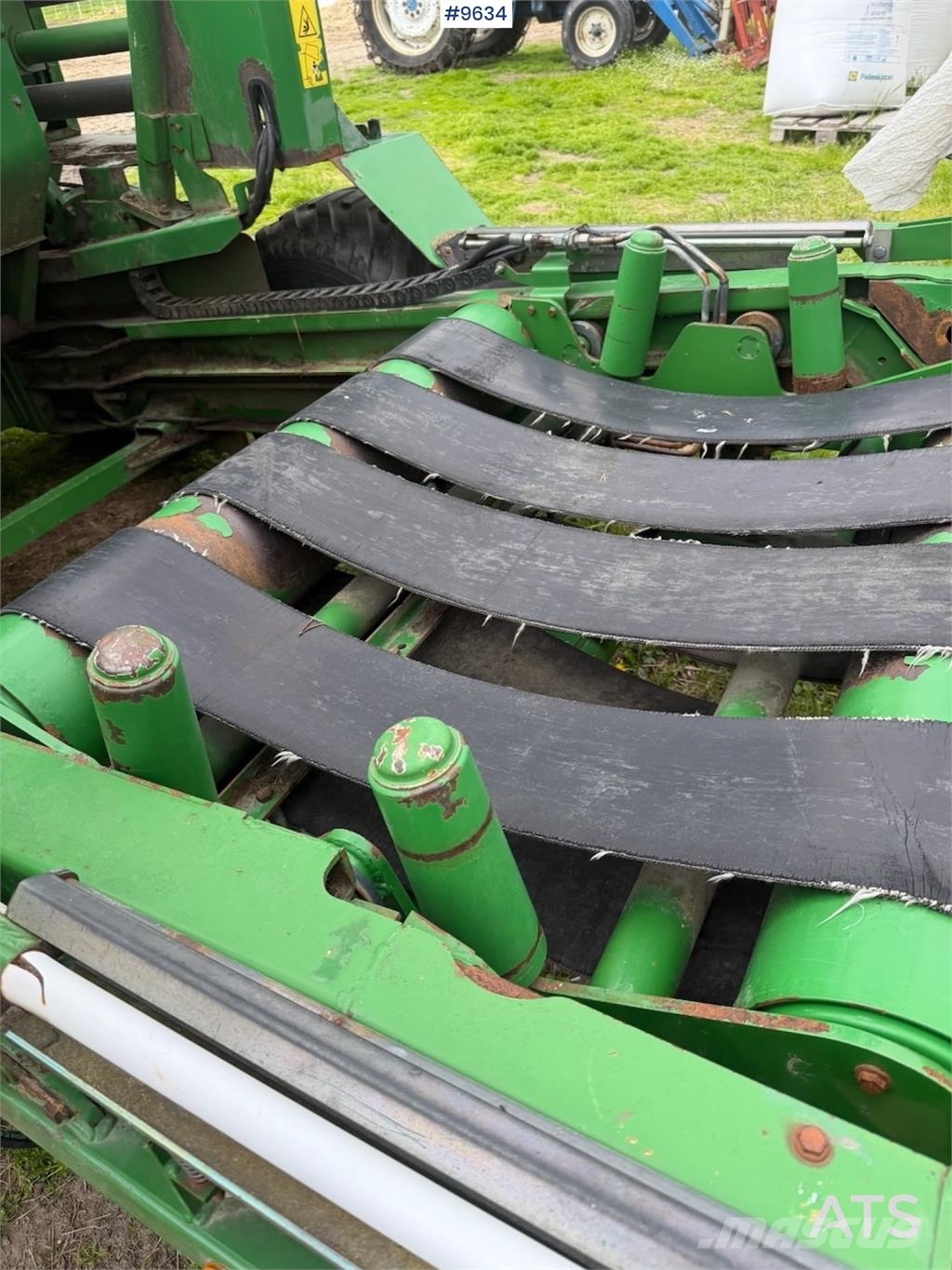 John Deere 678 معدات أخرى للحصاد