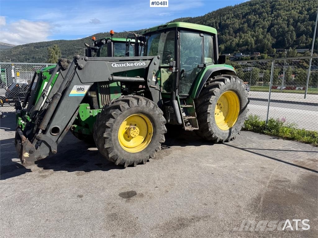 John Deere 6810 الجرارات