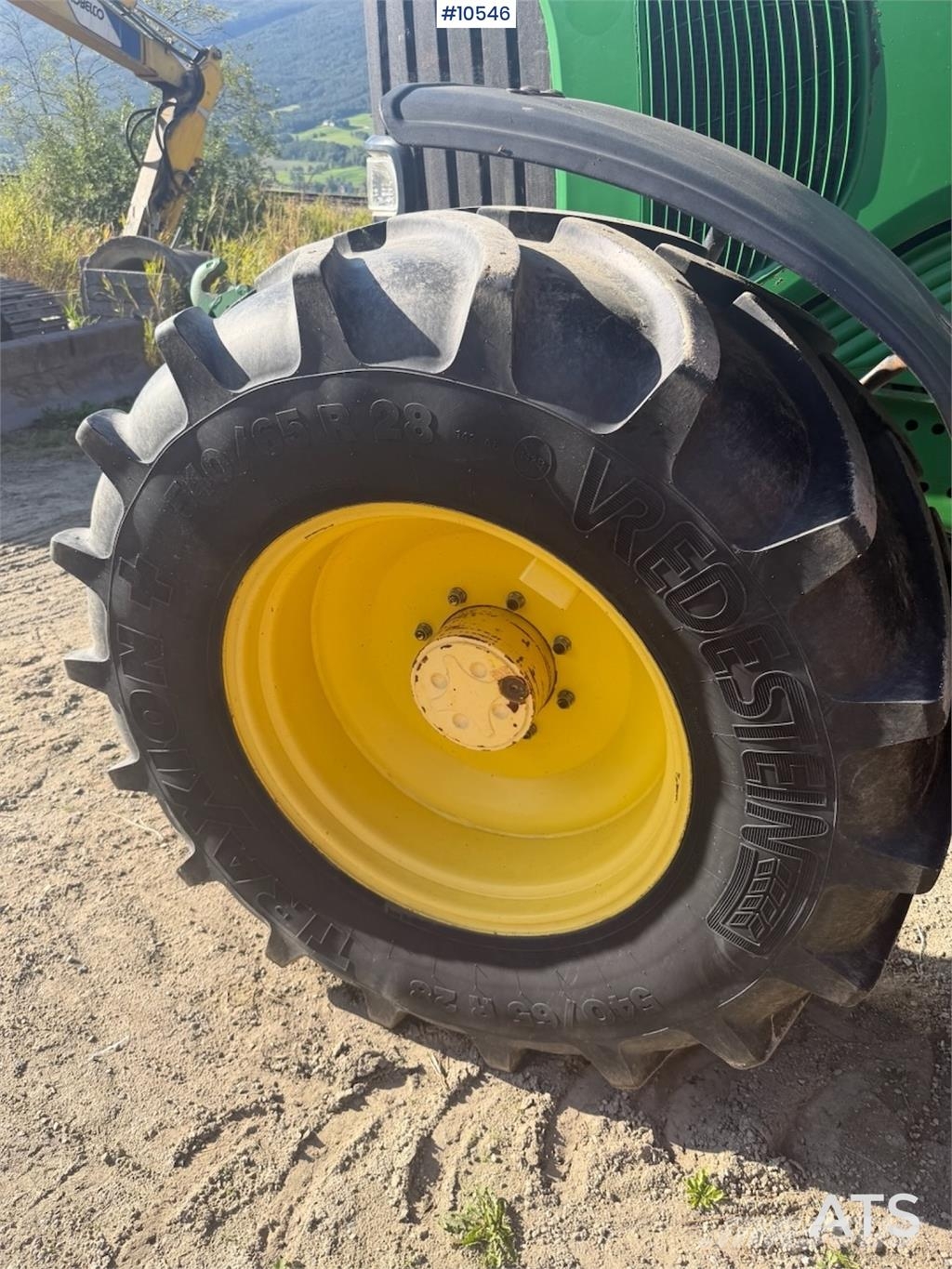 John Deere 6820 Tractors