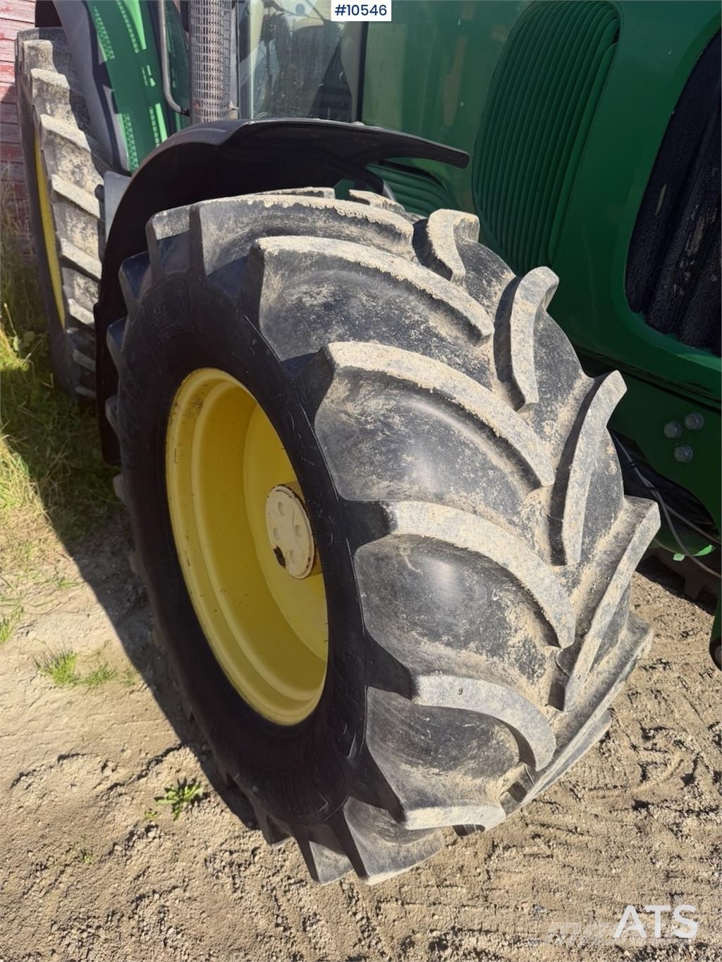 John Deere 6820 Tractors