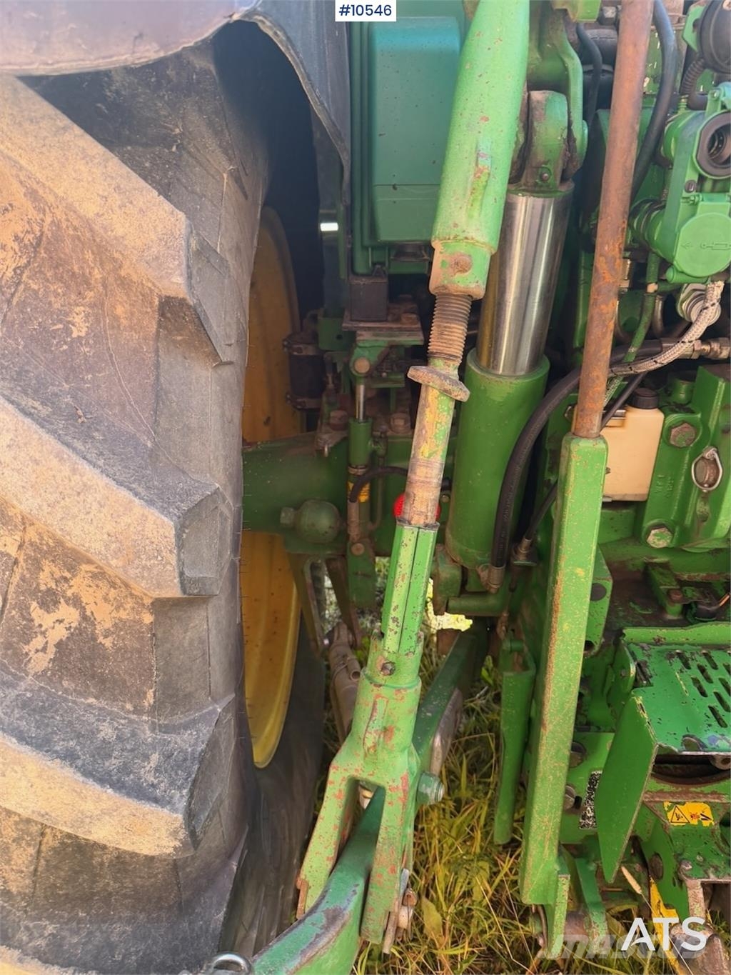 John Deere 6820 Tractors