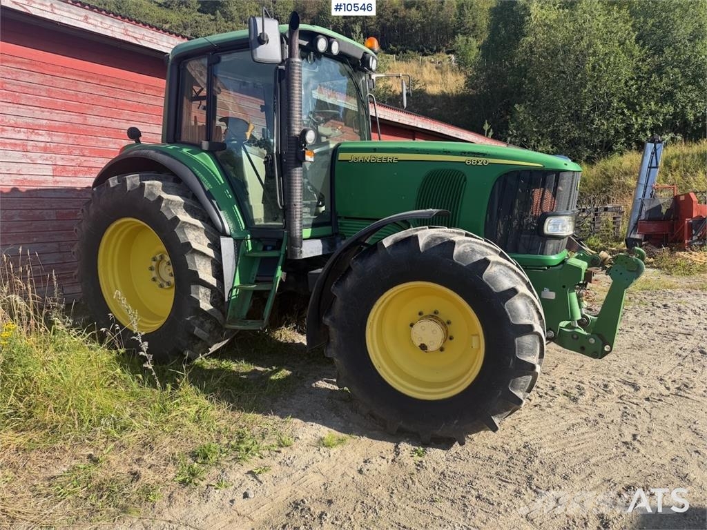 John Deere 6820 Tractors