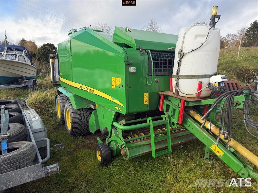 John Deere 744 Premium Kombipresse 其他收穫設備