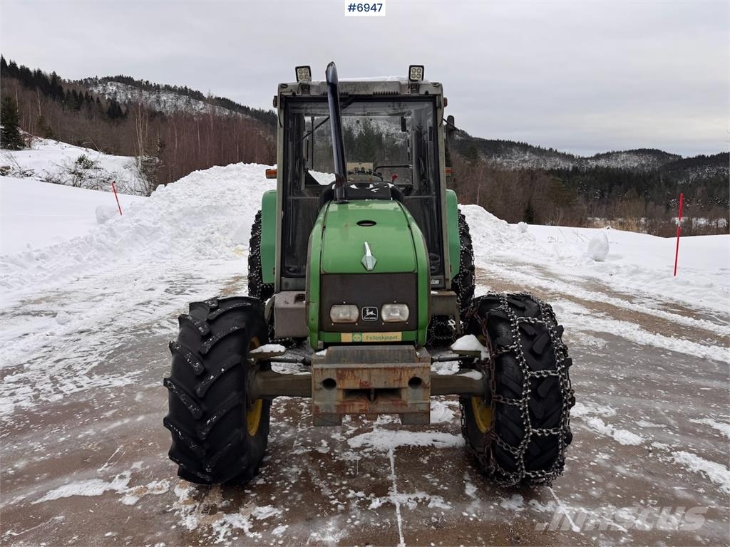 John Deere FD 3400. Tractors