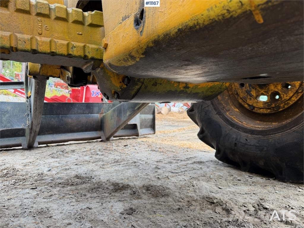 John Deere JD 440 Medienos transportavimo mašinų kranai