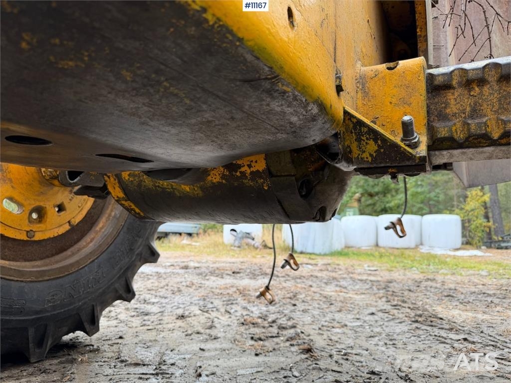 John Deere JD 440 Medienos transportavimo mašinų kranai