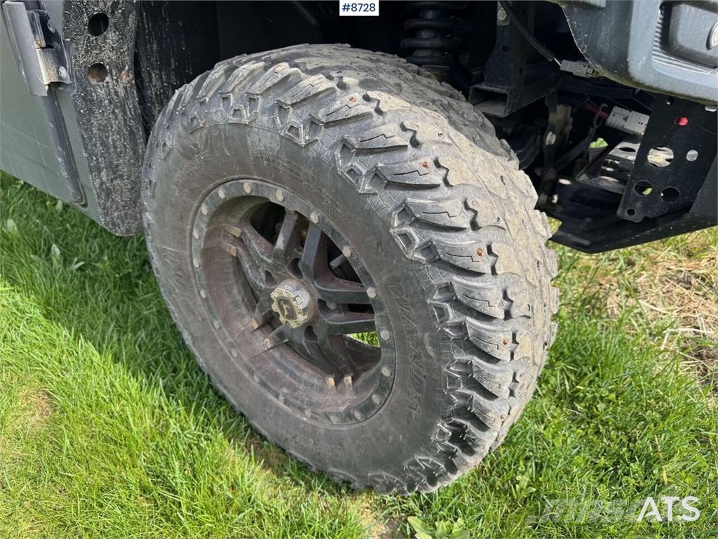 John Deere XUV 865 M Tractores