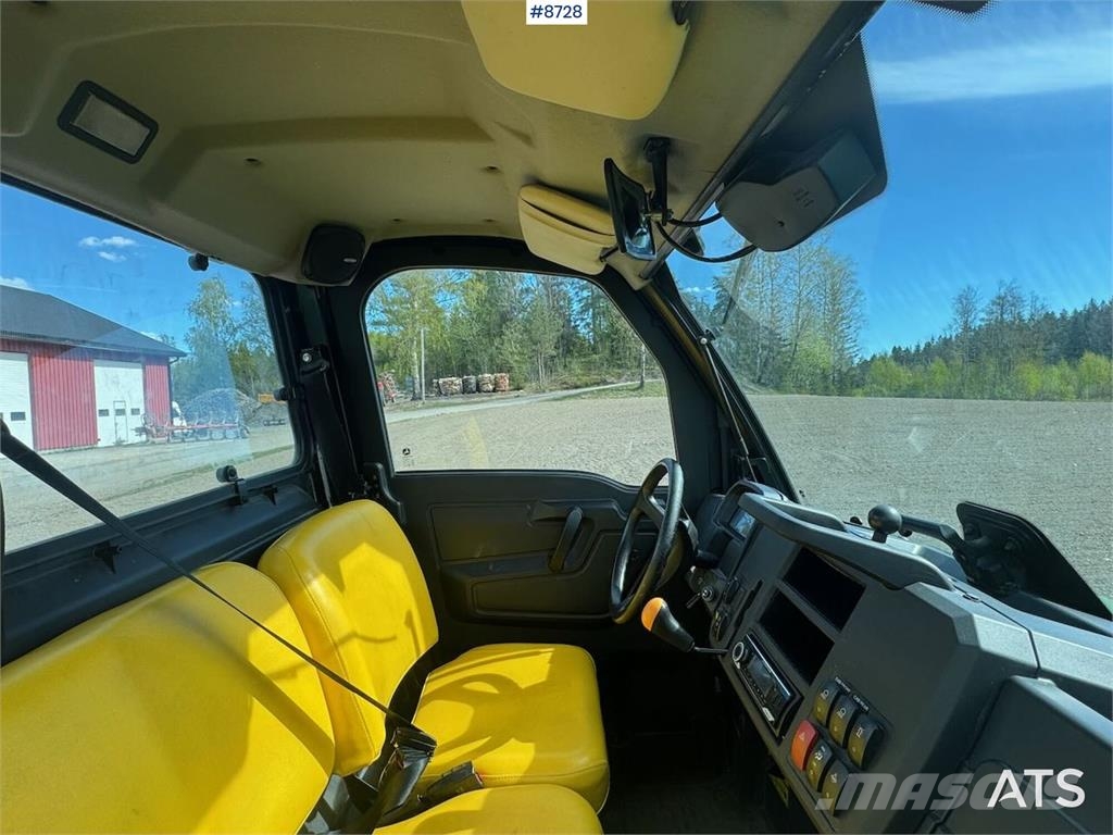 John Deere XUV 865 M Tractores