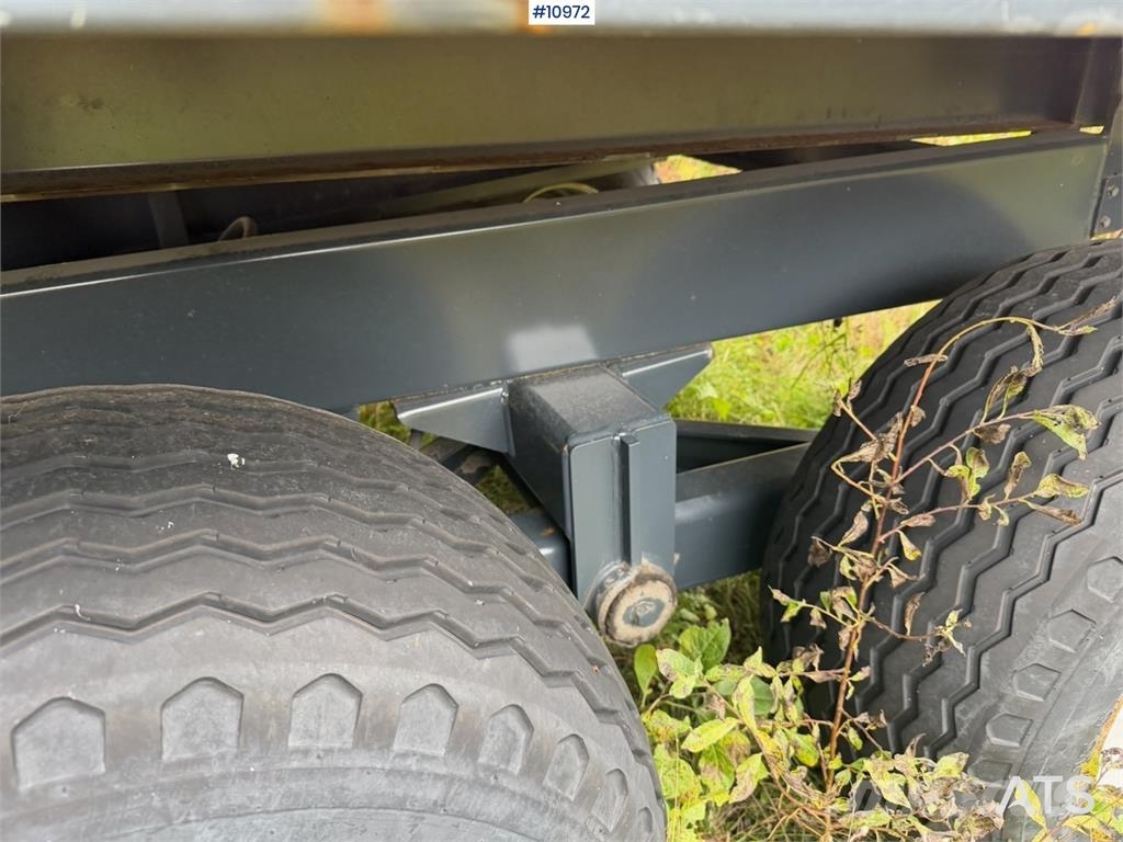 Junkkari J10 traktorhenger Przyczepy zbożowe