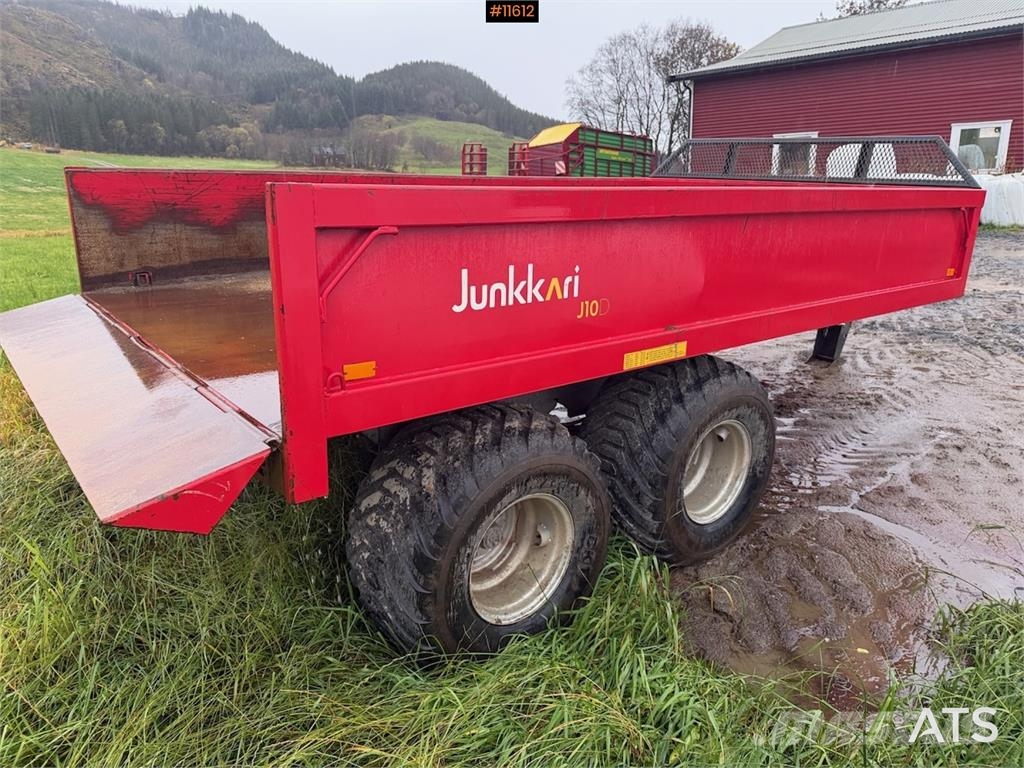 Junkkari J10D Tipp hengere