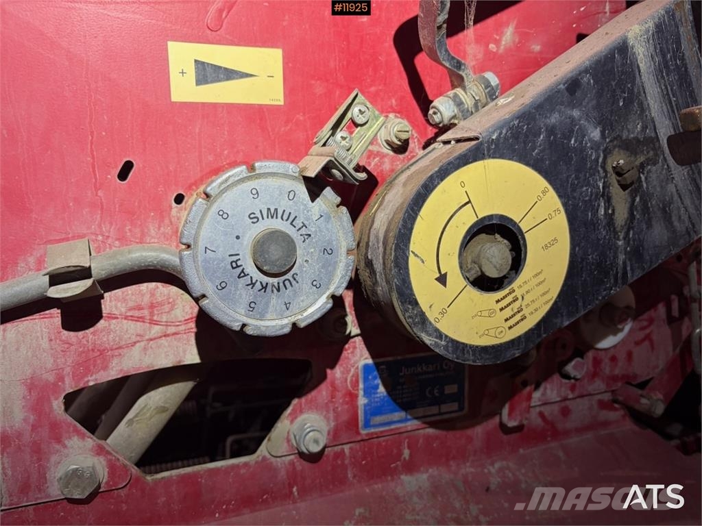 Junkkari Maestro Mechanické secí stroje