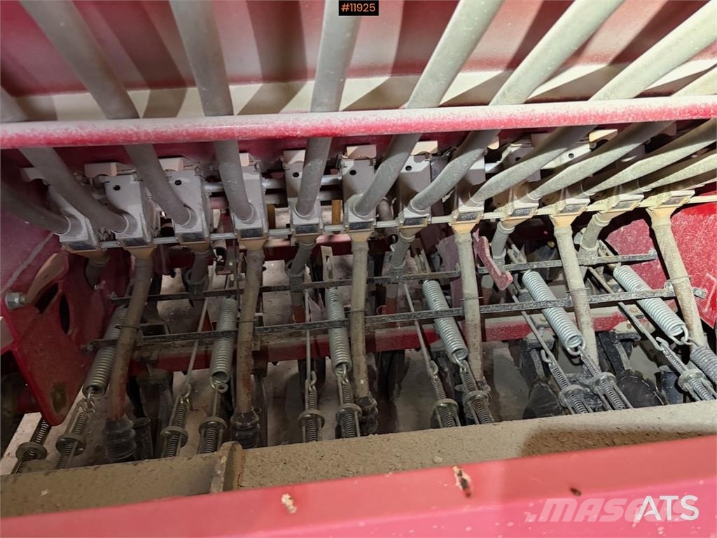 Junkkari Maestro Mechanické secí stroje