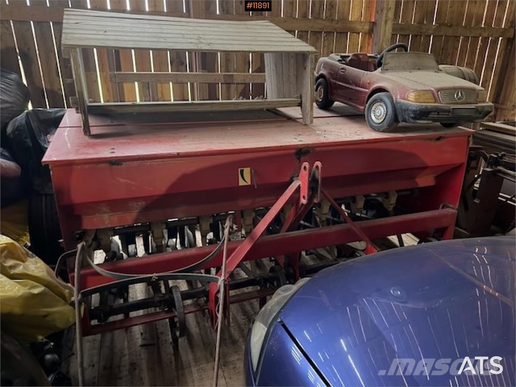 Junkkari S2,0K Mechanické secí stroje