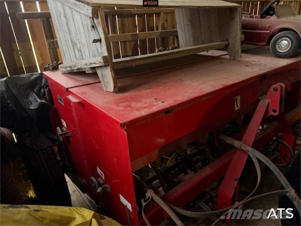 Junkkari S2,0K Mechanické secí stroje