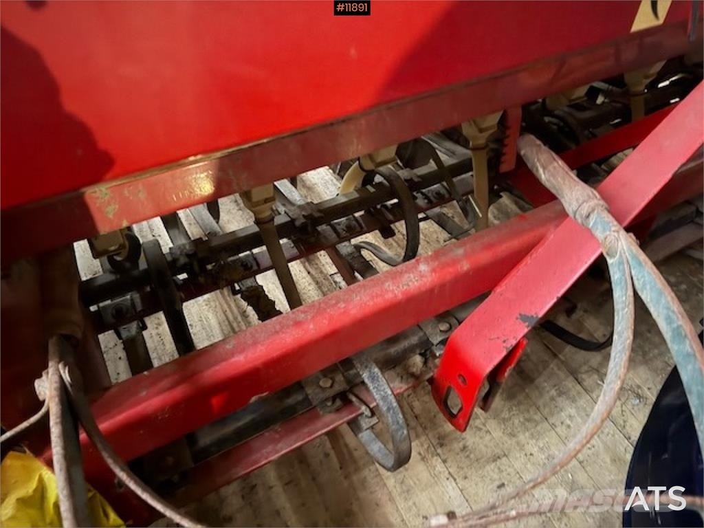 Junkkari S2,0K Mechanické secí stroje