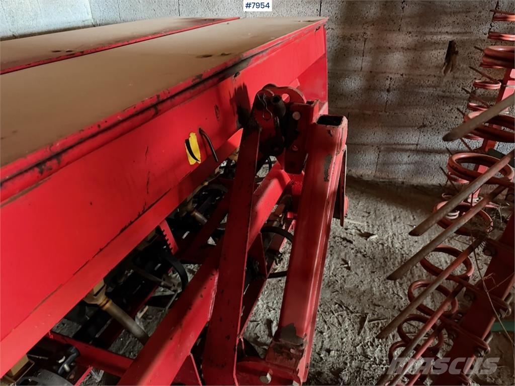 Junkkari Simulta 250 såmaskin Såmaskiner