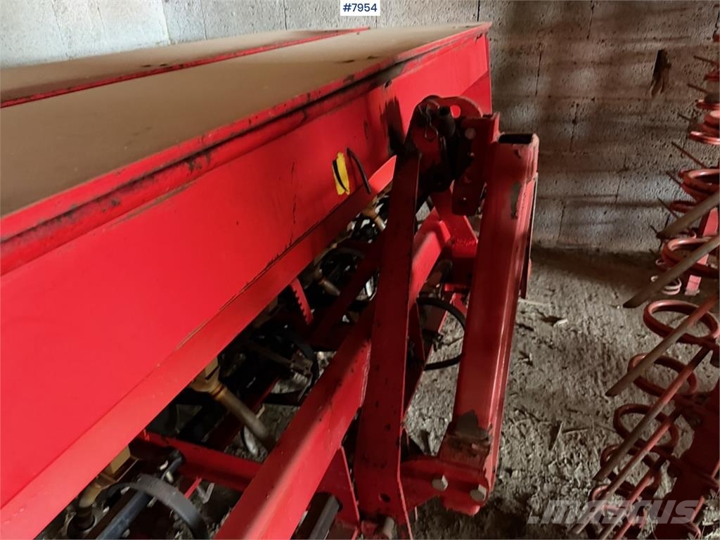 Junkkari Simulta 250 såmaskin Såmaskiner